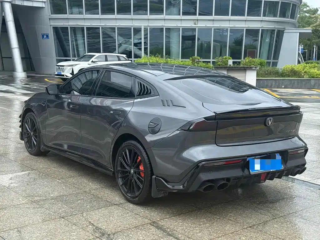 Changan UNI-V 1.5 T Sport