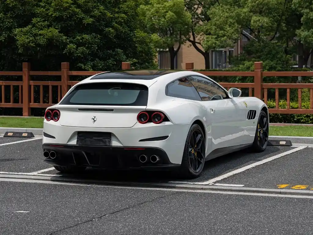 GTC4 Lusso 3.9 T V8