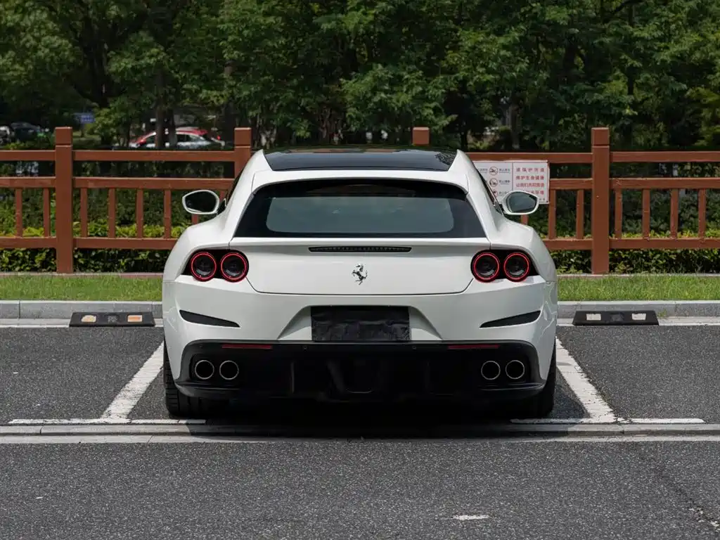 GTC4 Lusso 3.9 T V8