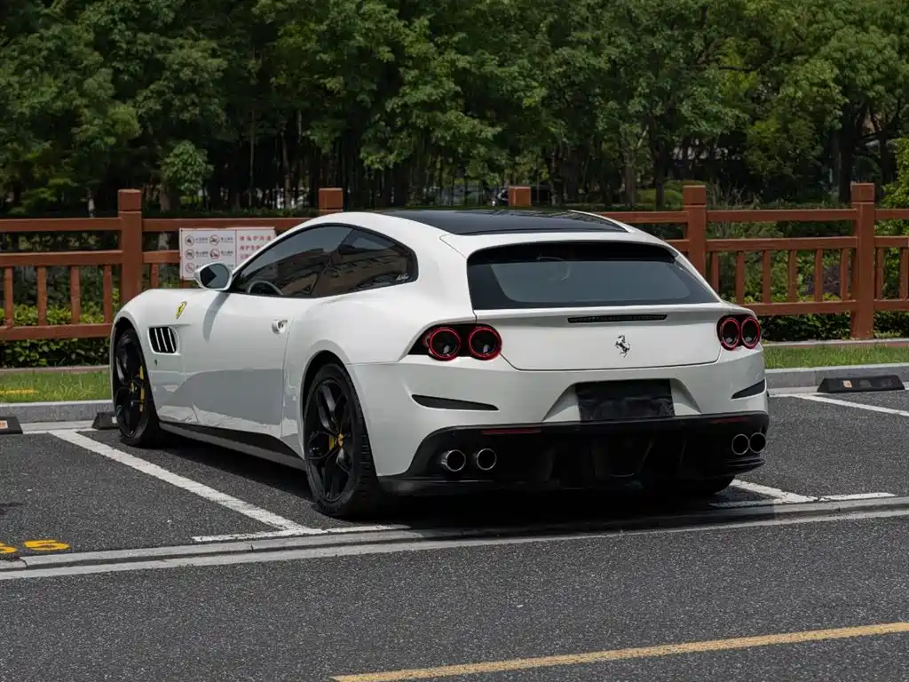 GTC4 Lusso 3.9 T V8