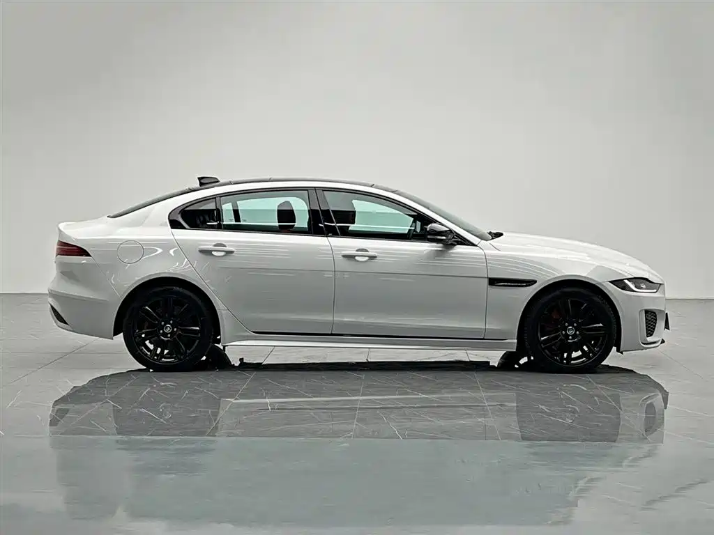 Jaguar XEL 2.0 T 250 PS R-DYNAMIC S Shine Black Sport