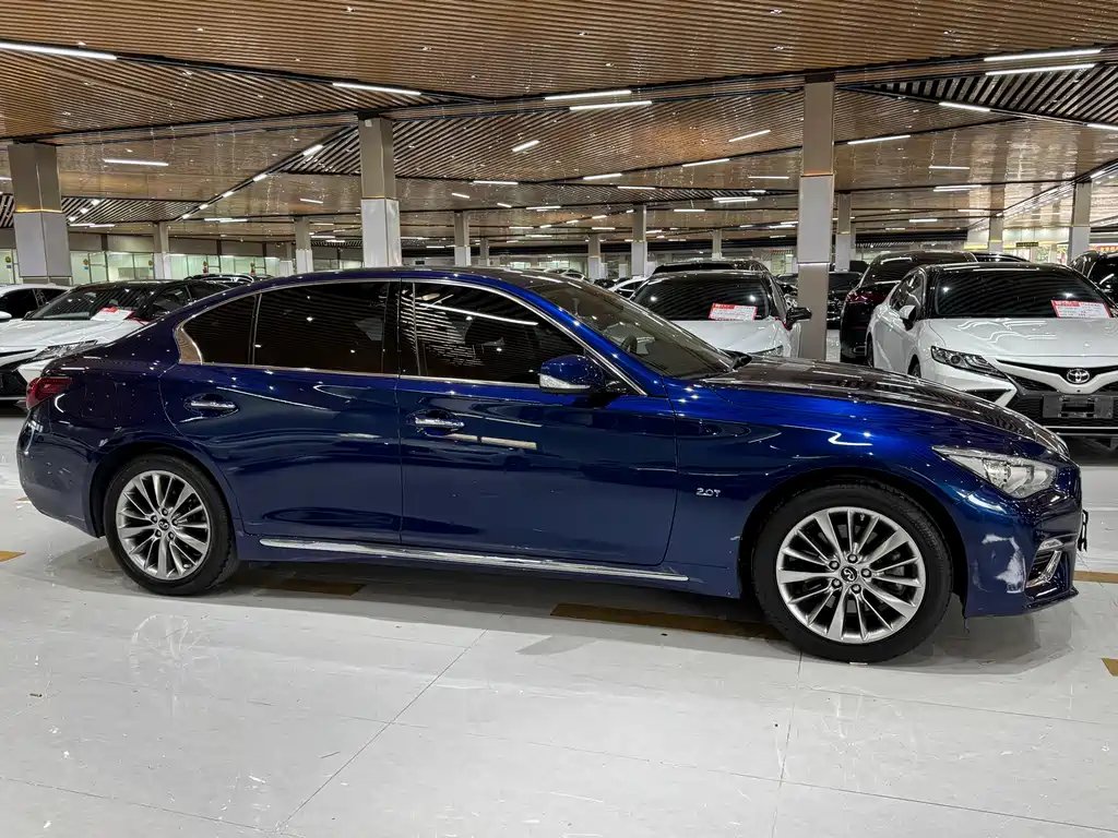 Infiniti Q50 L 2.0 T Progressive Enjoyment CN-VI