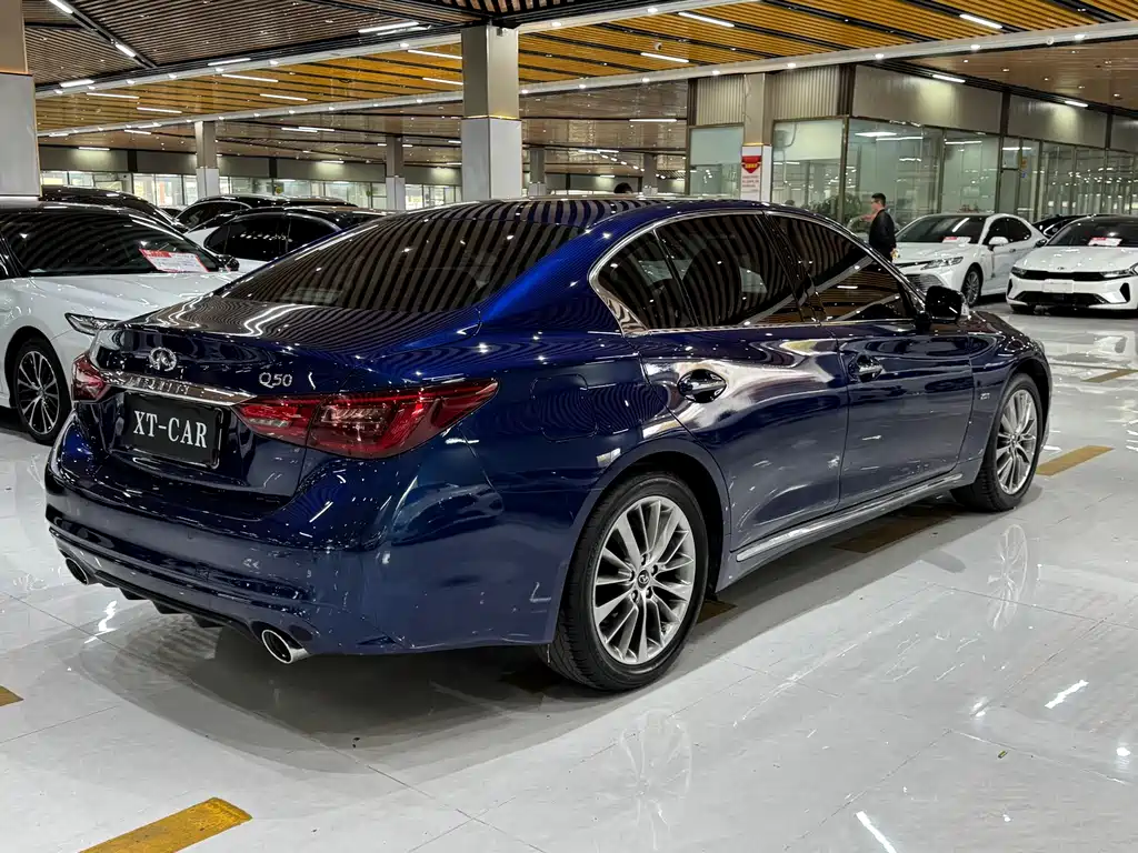 Infiniti Q50 L 2.0 T Progressive Enjoyment CN-VI