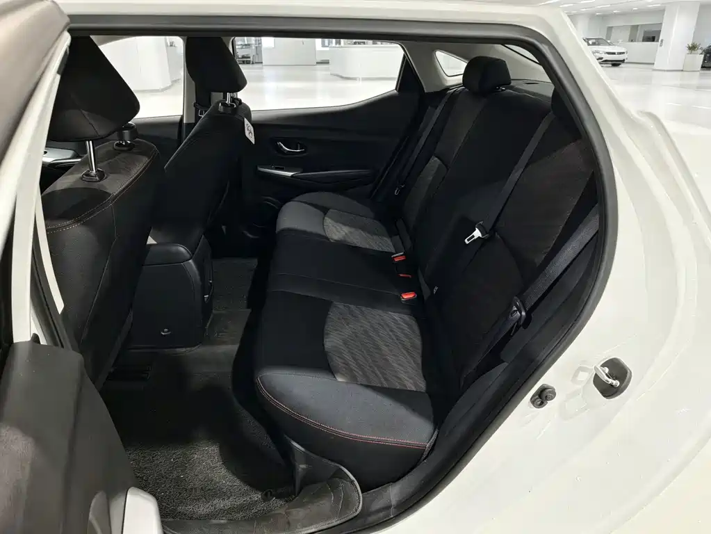 Lannia 1.6 L CVT Smart Cool