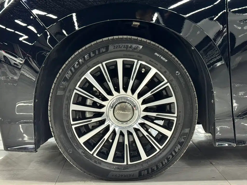 GAC Trumpchi M8 Master Series 390 T 4-seat Royal