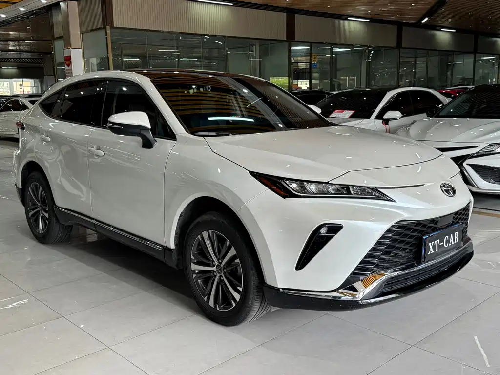 Venza 2.0 L CVT 2 WD Luxury