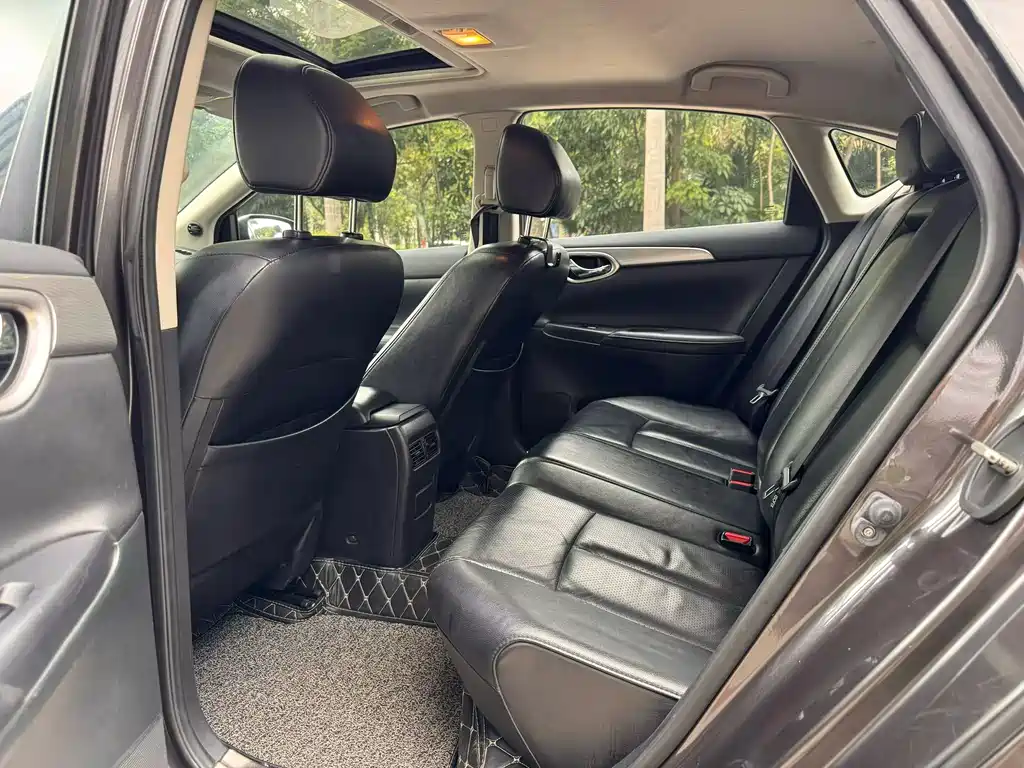 Sylphy 1.6 XV CVT Premium