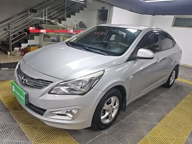 Hyundai Accent 1.4 L Auto Intelligent GLS