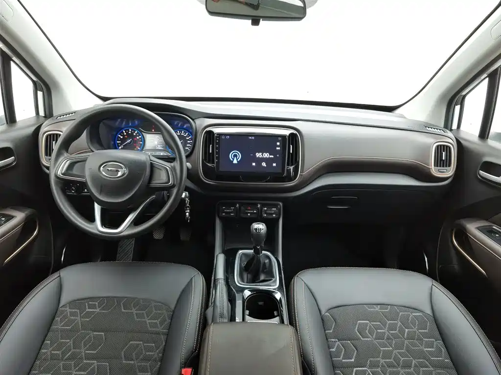 GAC Trumpchi GS3 传祺GS3 2019款 235 T 手动舒适版