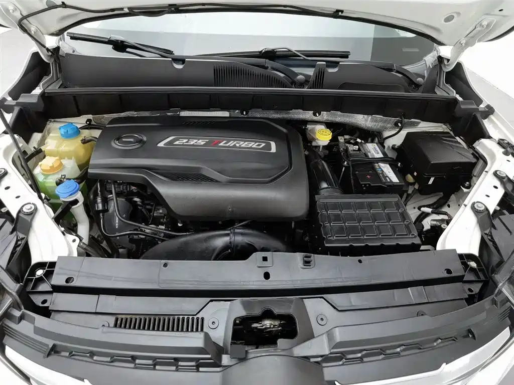 GAC Trumpchi GS3 传祺GS3 2019款 235 T 手动舒适版