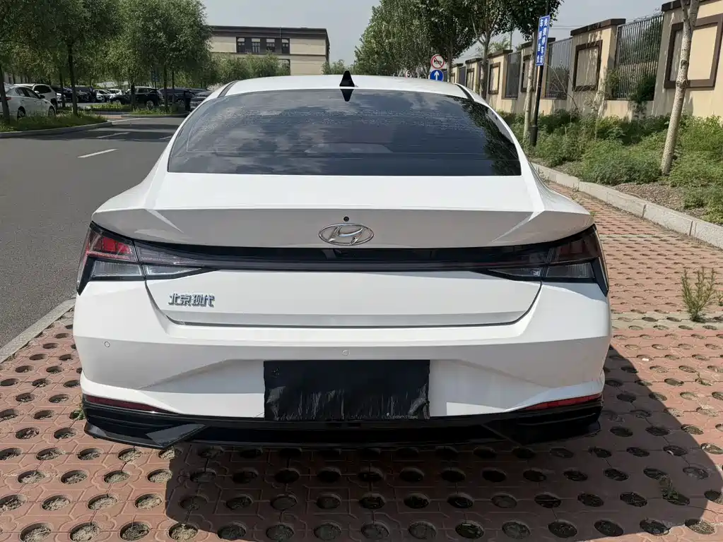 Elantra 1.5 L CVT LUX Distinguished
