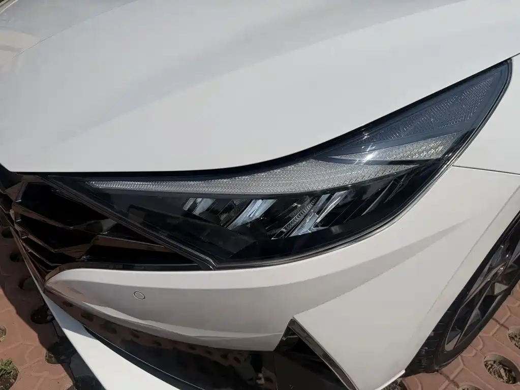 Elantra 1.5 L CVT LUX Distinguished