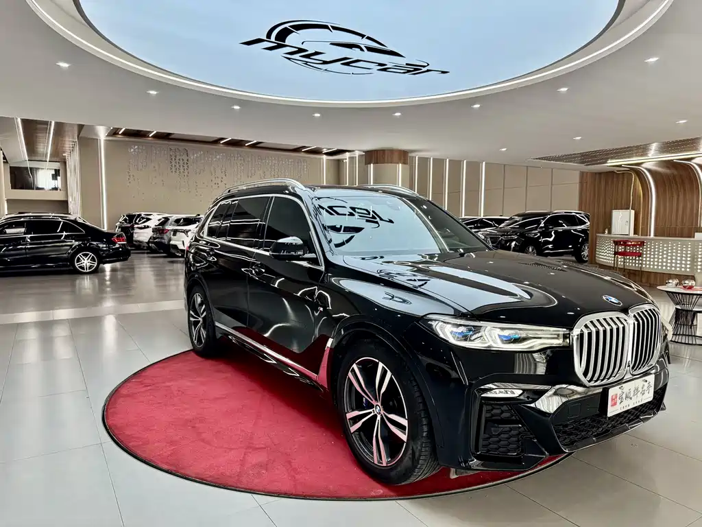 BMW X7 xDrive40 i Premium M Sport Package