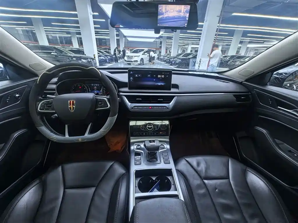 Hongqi H5 1.5 T DCT Flagship Charm