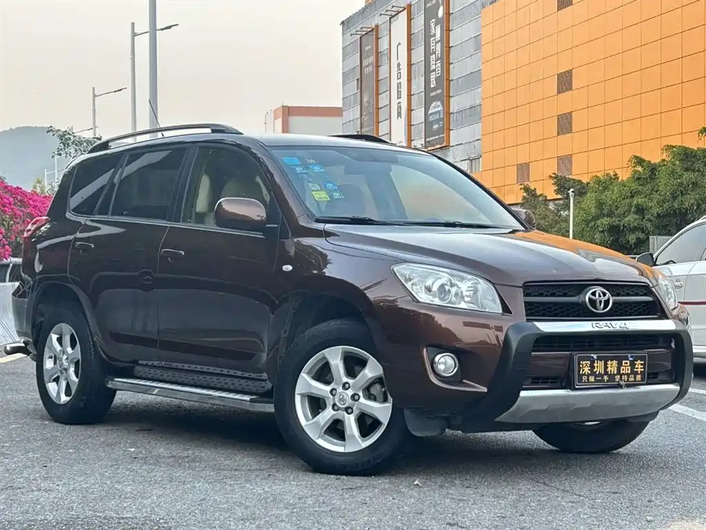 RAV4 2.0 L Auto Classic