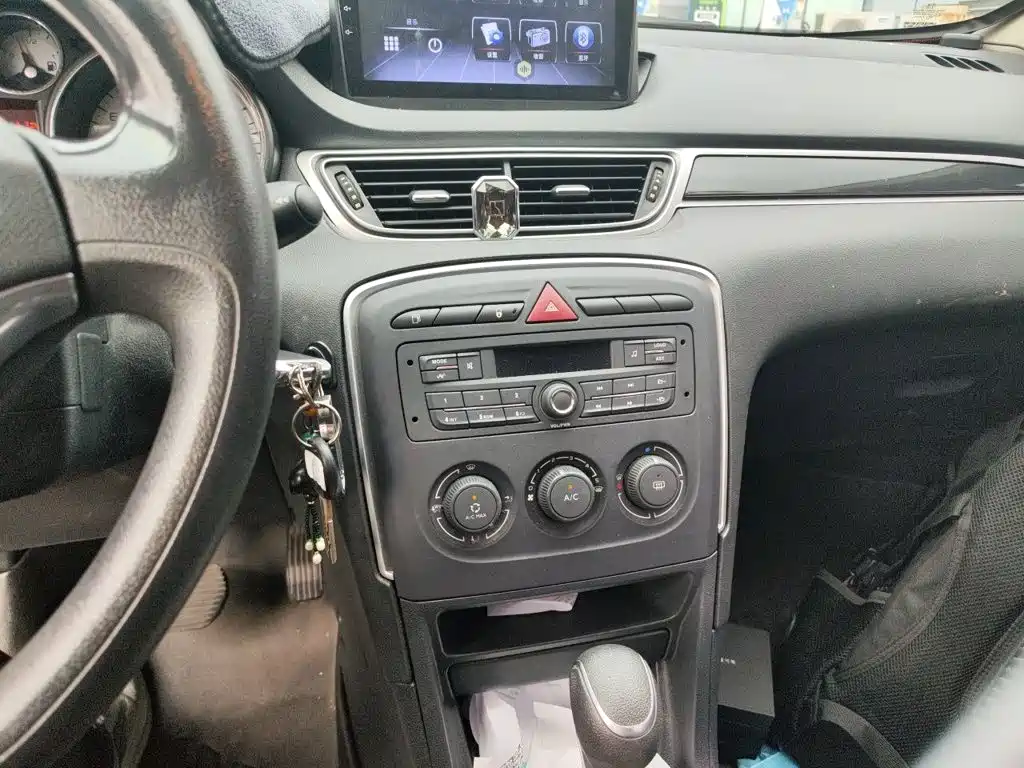 Peugeot 308 Pleasure Classic 1.6 L Auto Superior Style