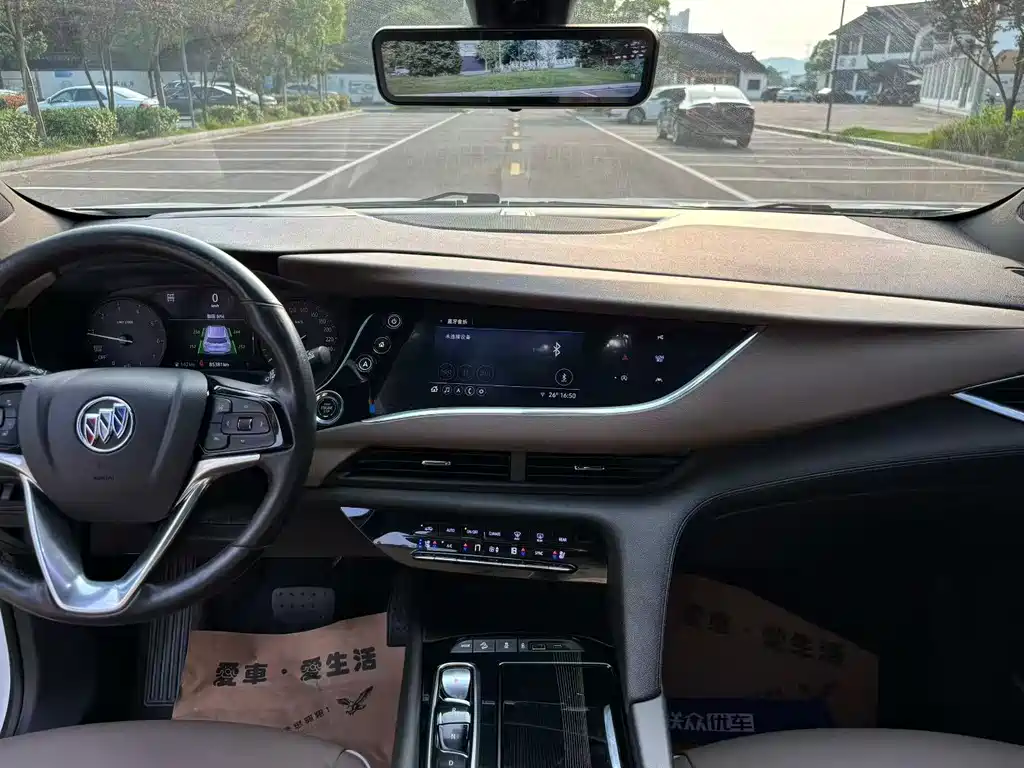 Enclave 28 T 4 WD Premium Flagship