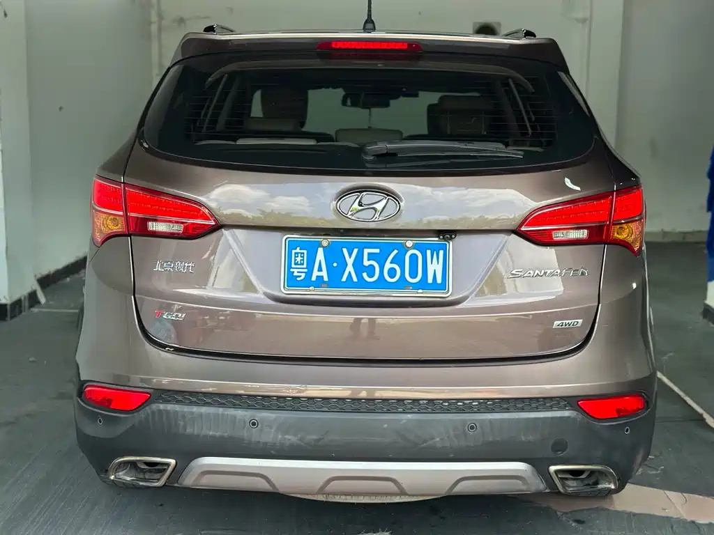 Santa Fe 胜达 2013款 2.0 T 自动四驱尊贵型