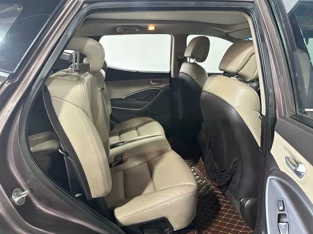 Santa Fe 胜达 2013款 2.0 T 自动四驱尊贵型