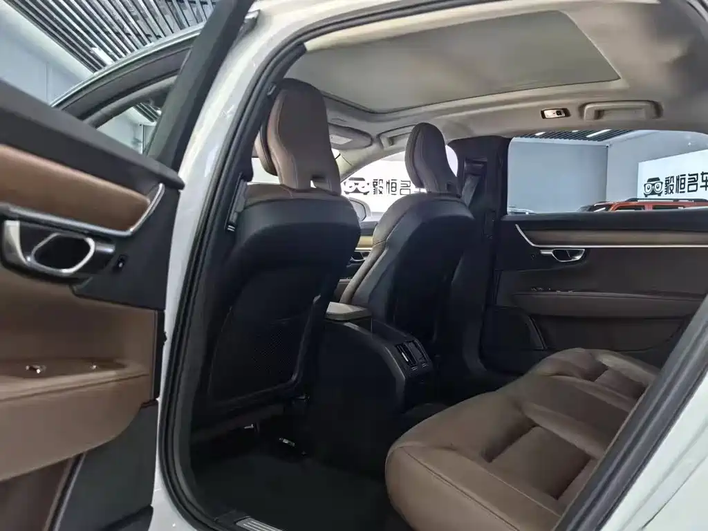 Volvo S90 T5 Smart Ease Luxury