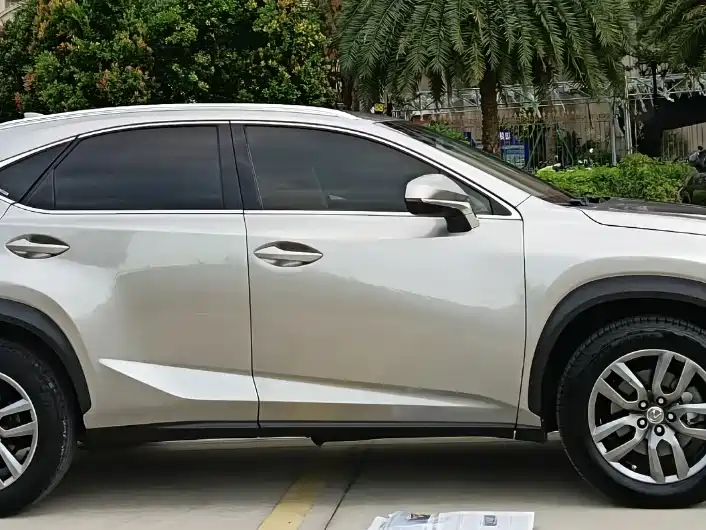 Lexus NX 200 t AWD Sharp Style