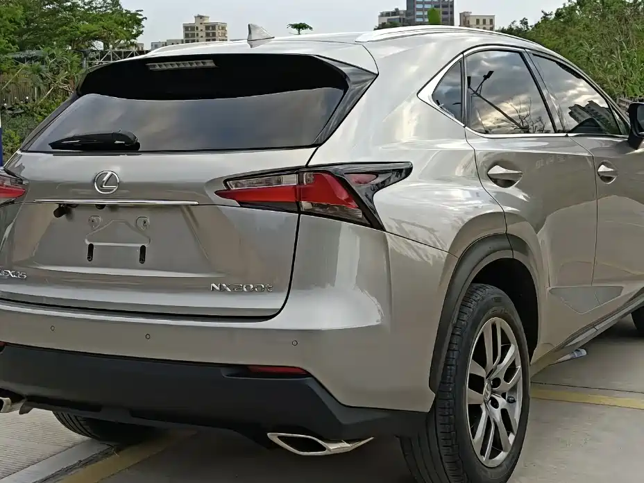 Lexus NX 200 t AWD Sharp Style
