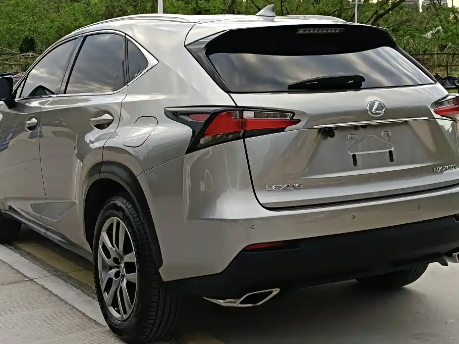 Lexus NX 200 t AWD Sharp Style