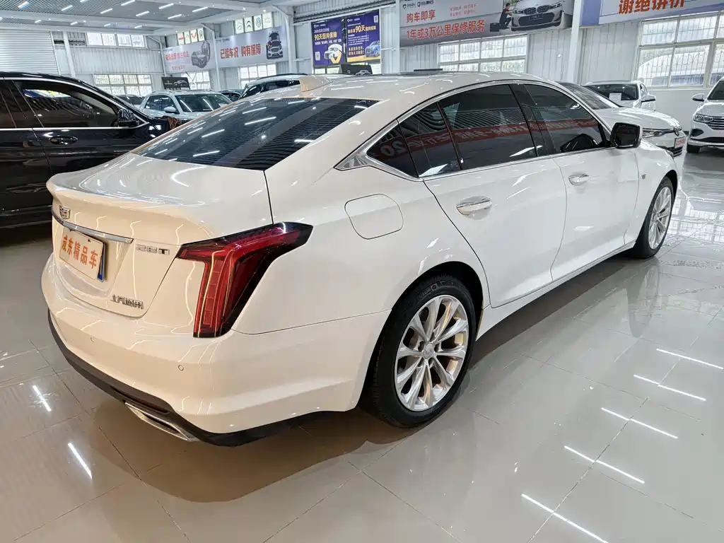 Cadillac CT5 28 T Luxury