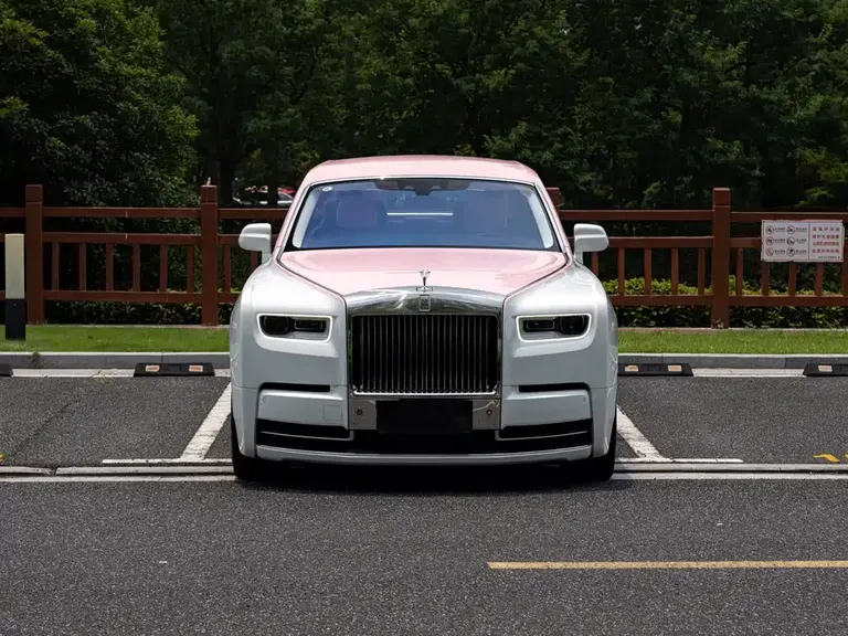 Rolls-Royce Phantom 6.7 T LWB Range