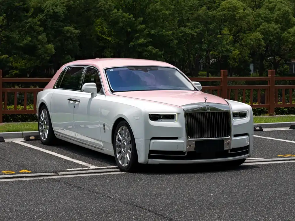 Phantom 6.7 T LWB Range