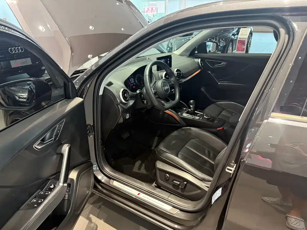 Audi Q2 L 35 TFSI Fashion Dynamic