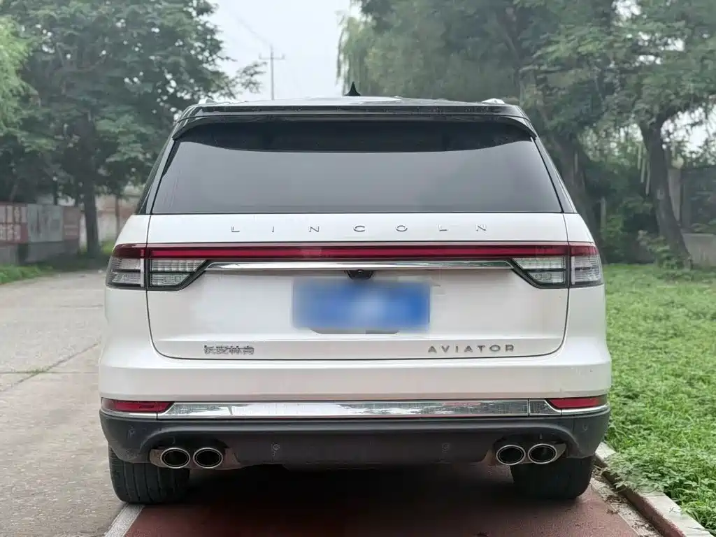 Aviator 3.0 T V6 4 WD Executive