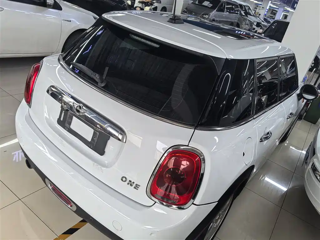 MINI 1.2 T ONE 5-door