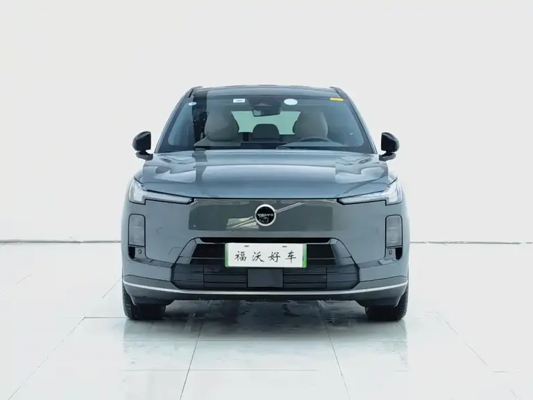 Volvo XC70 PHEV 沃尔沃XC70插电式混动 2026款 四驱超长续航Core