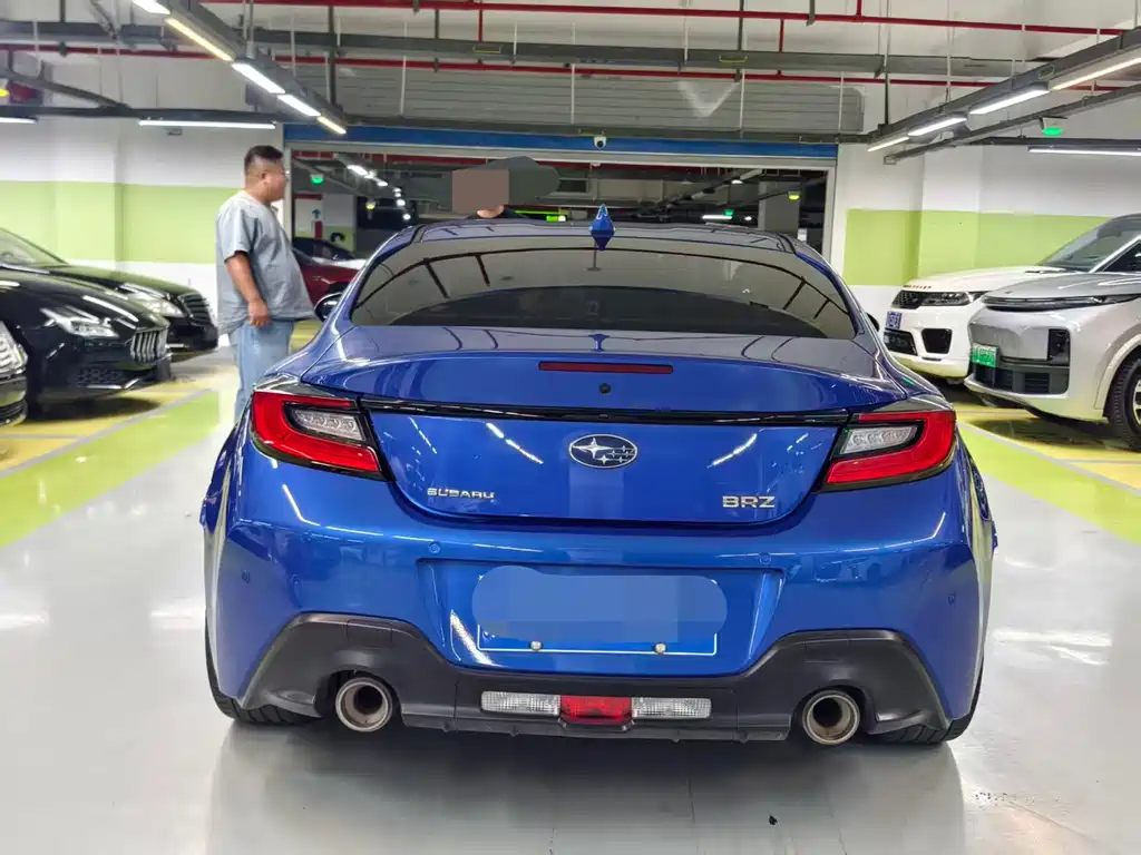 Subaru BRZ 2.4 L Manual