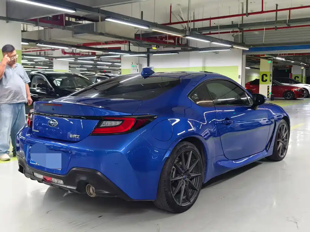 Subaru BRZ 2.4 L Manual