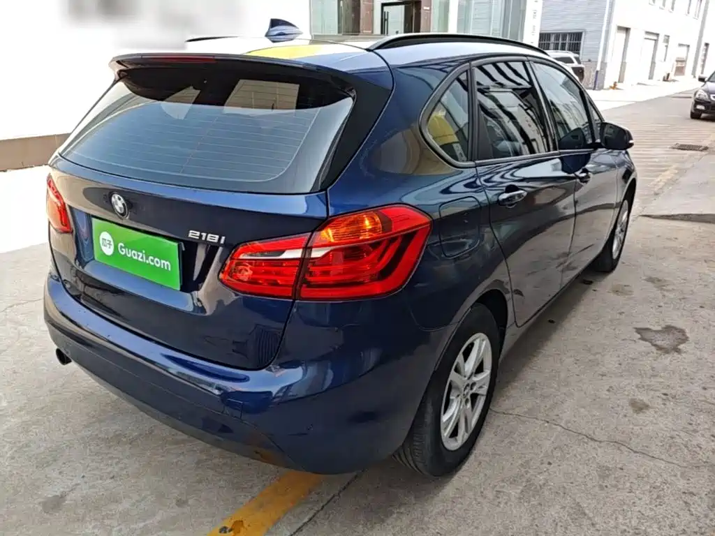 BMW 2 Series Active Tourer 218 i Leading