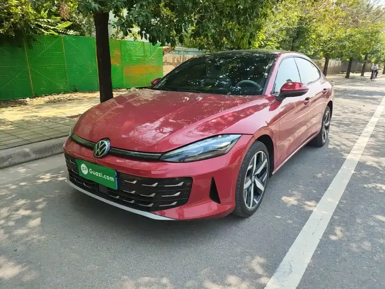 Volkswagen Lamando Lamando L 300 TSI