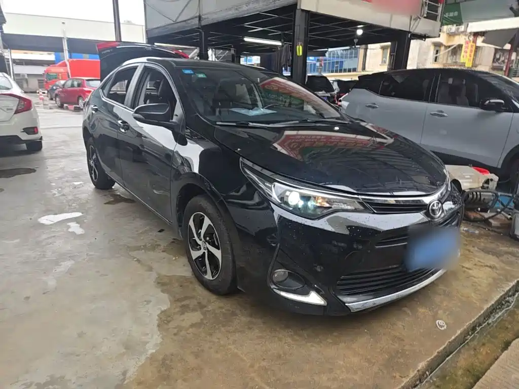 Levin Facelift 185 T CVT Elite CN-V