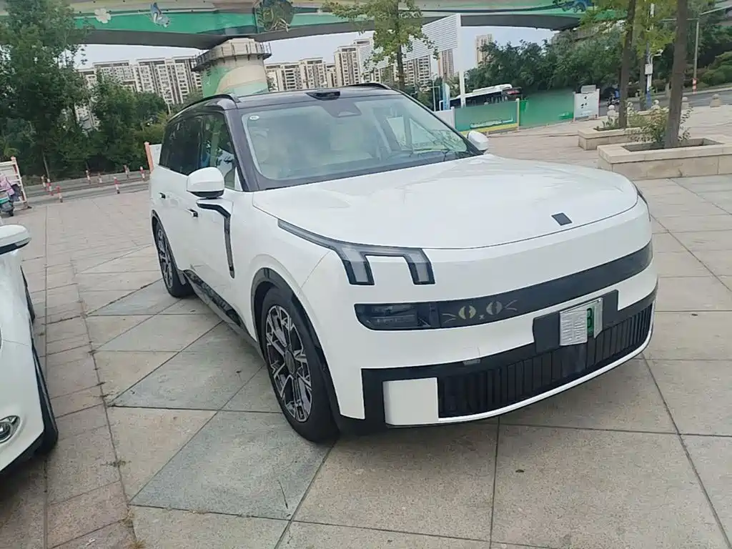 Lynk & Co 900 领克900 2025款 1.5 T Ultra 6座
