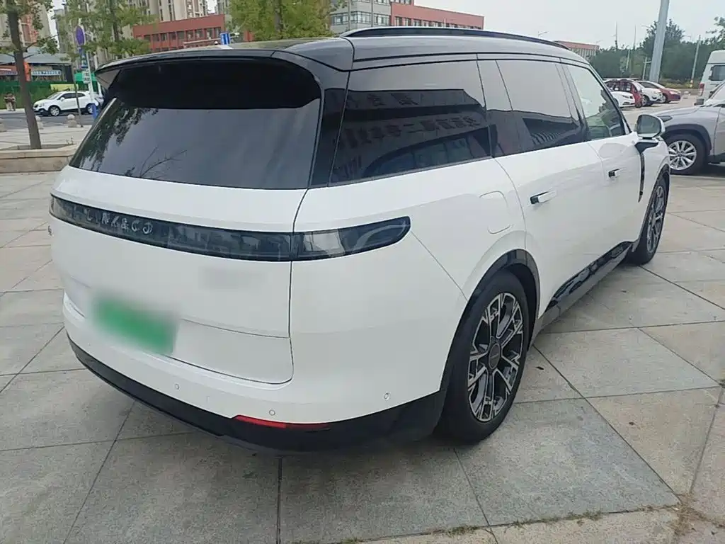 Lynk & Co 900 领克900 2025款 1.5 T Ultra 6座