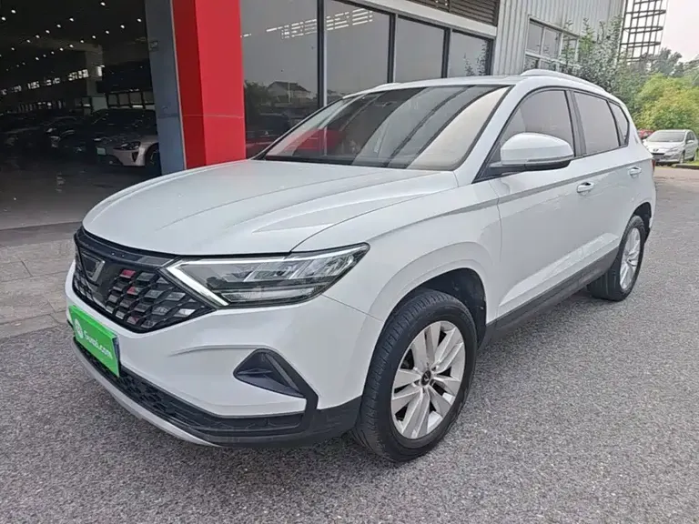 Jetta VS5 280 TSI Auto Progressive