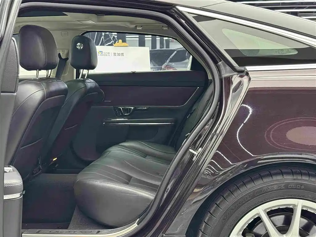 Jaguar XJ XJL 3.0 SC Graceful Business 80 Anniversary Collector