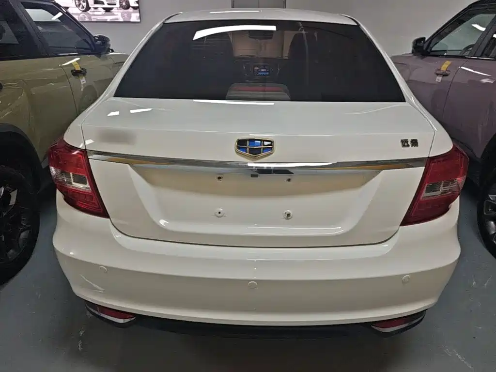 Vision 1.5 L Auto Happy