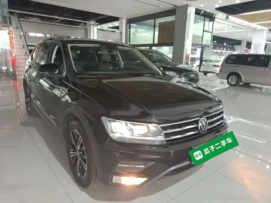 Tiguan L 330 TSI Auto 2 WD Smart Enjoyment