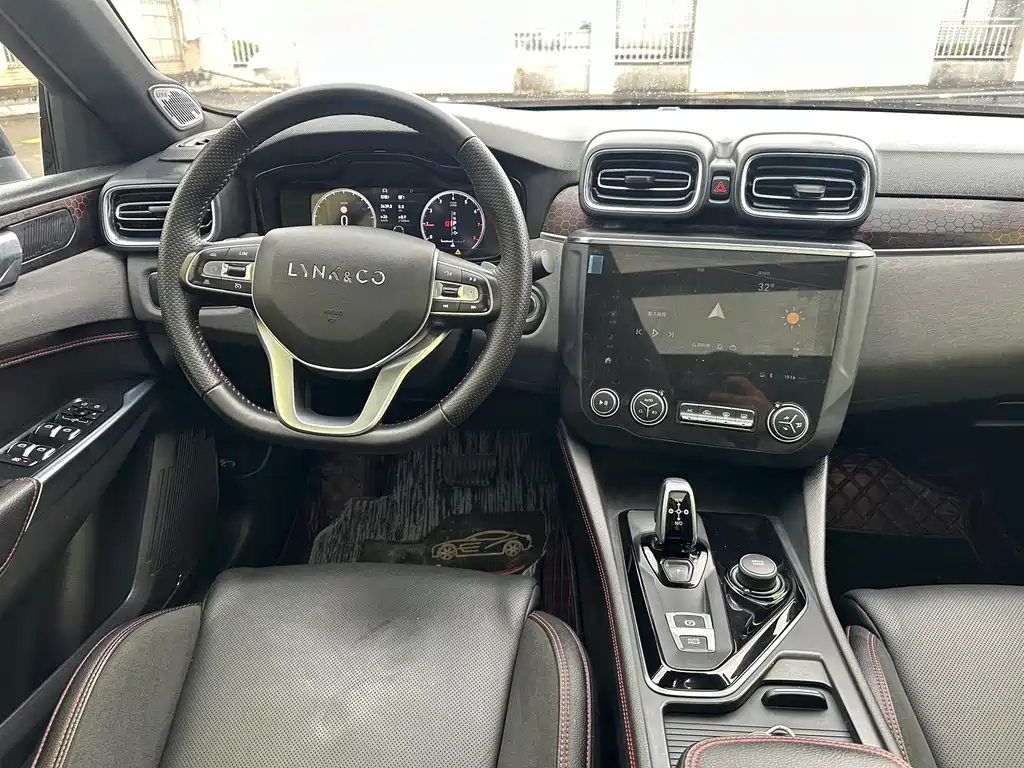 Lynk & Co 03 1.5 TD DCT Power Pro