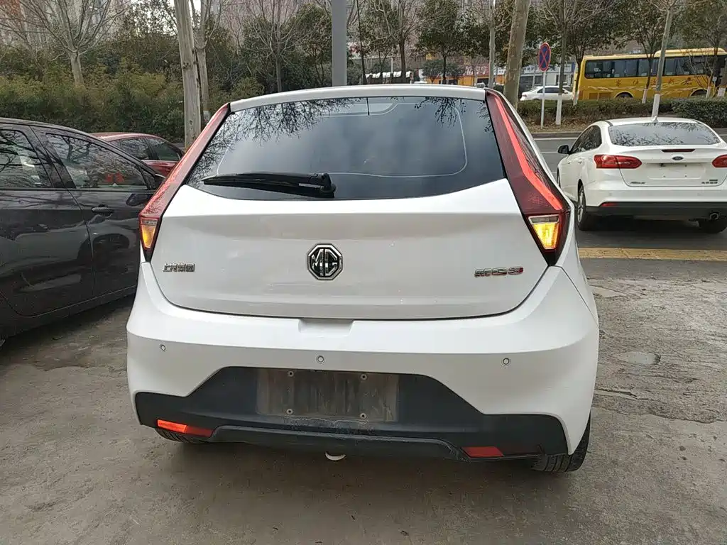 MG 3 名爵3 2017款 1.5 L 自动智联豪华版