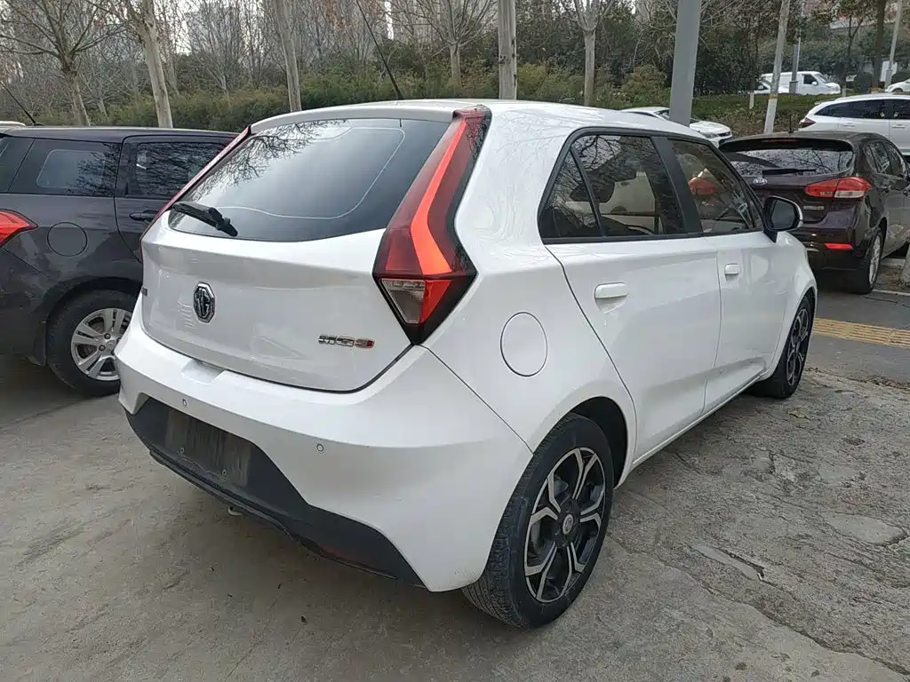 MG 3 名爵3 2017款 1.5 L 自动智联豪华版