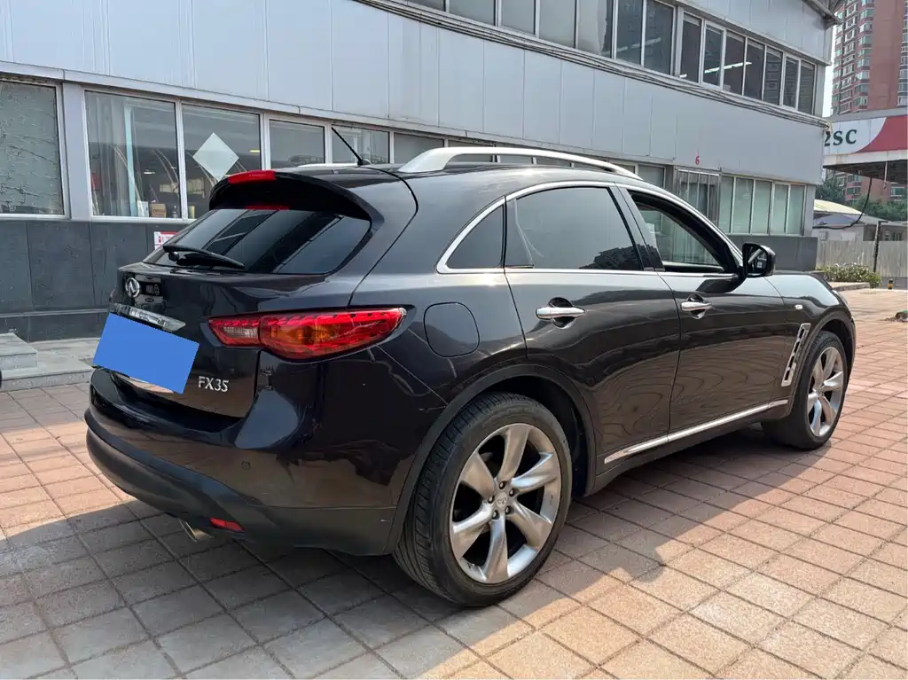 Infiniti FX FX35 Standard