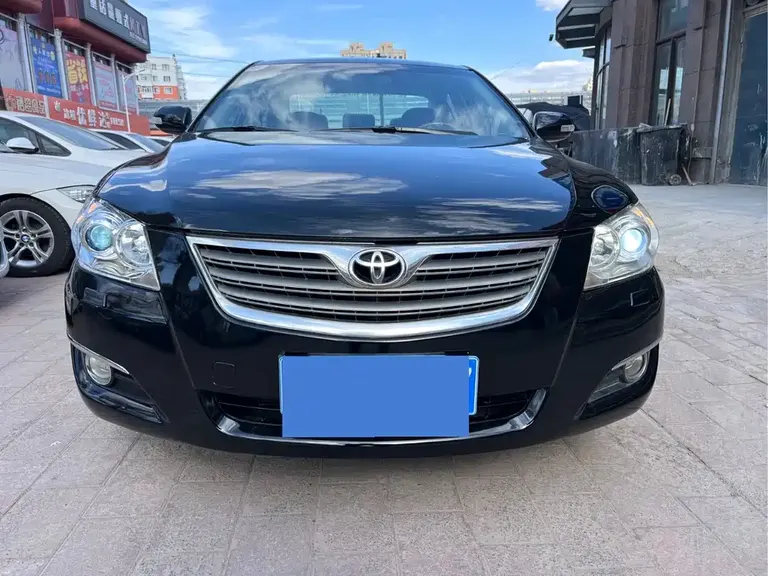 Toyota Camry 240 V Supreme